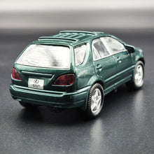 Load image into Gallery viewer, Smart Toys 2001 Lexus RX 300 Dark Green 1:48 Diecast Car