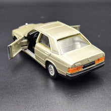 Load image into Gallery viewer, Solido 1993 Mercedes-Benz 190 (W201) Metallic Gold #1506 1:43 Hi-Fi Series Die Cast Model