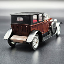 Load image into Gallery viewer, Solido Age D'Or 1925 Panhard-Levassor 8CYL 35CV Burgundy #140 1:43 Die Cast Model