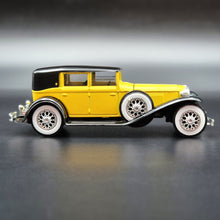 Load image into Gallery viewer, Solido Age D'Or 1929 Cord L-29 Yellow #4055 1:43 Die Cast Model