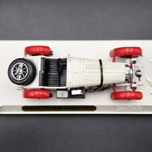 Load image into Gallery viewer, Solido Age D'Or 1931 Mercedes-Benz SSKL White #4001 1:43 Die Cast Model