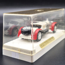 Load image into Gallery viewer, Solido Age D'Or 1931 Mercedes-Benz SSKL White #4001 1:43 Die Cast Model