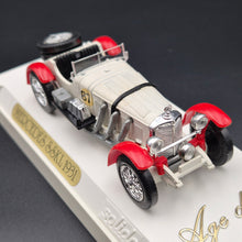 Load image into Gallery viewer, Solido Age D'Or 1931 Mercedes-Benz SSKL White #4001 1:43 Die Cast Model