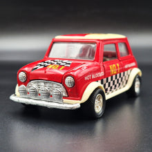 Load image into Gallery viewer, Superior Sunnyside 1996 Mini Cooper Mark VII Red 1:24 SS 5703 Die Cast Model