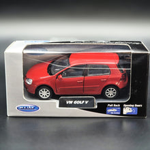 Load image into Gallery viewer, Welly 2004 Volkswagen Golf V Mk5 Red 1:36 #42361 Collection Series Boxed