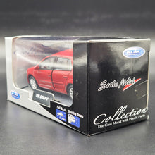 Load image into Gallery viewer, Welly 2004 Volkswagen Golf V Mk5 Red 1:36 #42361 Collection Series Boxed