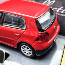 Load image into Gallery viewer, Welly 2004 Volkswagen Golf V Mk5 Red 1:36 #42361 Collection Series Boxed