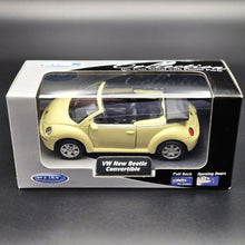 Load image into Gallery viewer, Welly 2004 Volkswagen New Beetle Convertible Pale Yellow 1:36 Collection Series Boxed