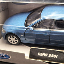 Load image into Gallery viewer, Welly 2005 BMW 330i E90 Metallic Blue #44011 1:43 Collection Series Boxed