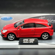 Load image into Gallery viewer, Welly 2005 Opel Astra GTC Red #42365 1:34 Collection Series Boxed