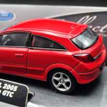 Load image into Gallery viewer, Welly 2005 Opel Astra GTC Red #42365 1:34 Collection Series Boxed