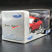 Load image into Gallery viewer, Welly 2005 Porsche 911 (997) Carrera S Coupe Red 1:36 #42369 Collection Series Boxed