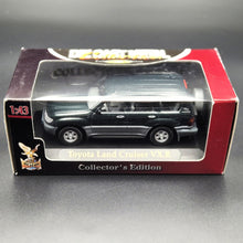 Load image into Gallery viewer, Yat-Ming 1998 Toyota Land Cruiser VXR Dark Green 1:43 Collectors Edition Diecast Car