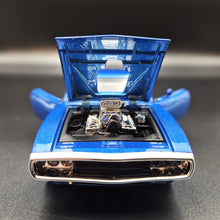 Load image into Gallery viewer, Explorafind 1969 Dodge Charger 500 Blue 1:32 Die Cast Car
