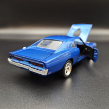 Load image into Gallery viewer, Explorafind 1969 Dodge Charger 500 Blue 1:32 Die Cast Car