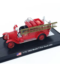 Load image into Gallery viewer, Amercom 1926 Ford Model T Fire Truck USA Chicago Fire Department 1:72 Die Cast Model