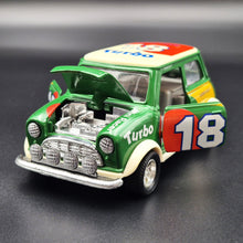 Load image into Gallery viewer, Superior Sunnyside 1996 Mini Cooper Mark VII Green 1:24 SS 5703 Die Cast Model