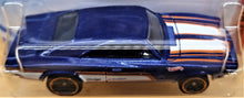 Load image into Gallery viewer, Hot Wheels 2018 '69 Dodge Charger 500 Blue #215 Muscle Mania 6/10 New Long Card