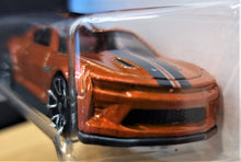 Load image into Gallery viewer, Hot Wheels 2018 '18 Camaro SS Orange #50 Muscle Mania 8/10 New Long Card