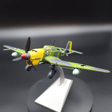 Load image into Gallery viewer, 1941 Junkers JU-87 B2 Stuka Luftwaffe Dive Bomber 1:72 Die Cast Plane