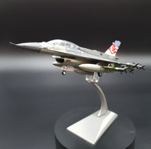 Load image into Gallery viewer, 1995 F-16C/D 'Fighting Falcon' 425th Fighter Squadron USAAF/RSAF 1:72 Die Cast Plane