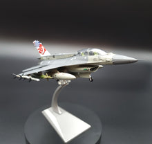 Load image into Gallery viewer, 1995 F-16C/D 'Fighting Falcon' 425th Fighter Squadron USAAF/RSAF 1:72 Die Cast Plane