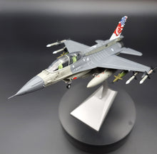 Load image into Gallery viewer, 1995 F-16C/D 'Fighting Falcon' 425th Fighter Squadron USAAF/RSAF 1:72 Die Cast Plane