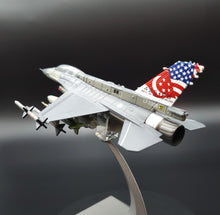 Load image into Gallery viewer, 1995 F-16C/D 'Fighting Falcon' 425th Fighter Squadron USAAF/RSAF 1:72 Die Cast Plane