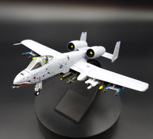 Load image into Gallery viewer, 1994 USAAF Fairchild Republic A-10 Thunderbolt II Armed Attack Aircraft 1:100 Die Cast Plane