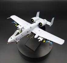 Load image into Gallery viewer, 1994 USAAF Fairchild Republic A-10 Thunderbolt II Armed Attack Aircraft 1:100 Die Cast Plane