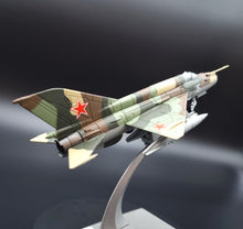 Load image into Gallery viewer, 1970 Mikoyan-Gurevich MIG-21 "Fishbed" USSR Air Force Fighter/Interceptor 1:72 Die Cast Plane