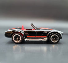 Load image into Gallery viewer, Hot Wheels 2020 Shelby Cobra 427 SC Back #191 HW Roadsters 4/5