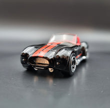 Load image into Gallery viewer, Hot Wheels 2020 Shelby Cobra 427 SC Back #191 HW Roadsters 4/5