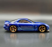 Load image into Gallery viewer, Hot Wheels 2020 '95 Mazda RX-7 Dark Blue #43 HW Turbo 4/5