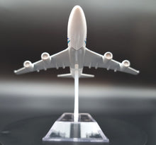 Load image into Gallery viewer, Boeing B747-400 AIr New Zealand 1:400 Metal Die Cast Airliner Plane