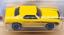 Load image into Gallery viewer, Hot Wheels 2022 '69 COPO Camaro Yellow #193 Muscle Mania 2/10 New Long Card