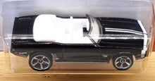 Load image into Gallery viewer, Hot Wheels 2022 '69 Camaro Convertible Black #222 Muscle Mania 5/10 New Long Card