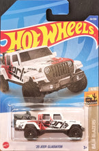 Load image into Gallery viewer, Hot Wheels 2022 '20 Jeep Gladiator White #26 Baja Blazers 4/10 New Long Card