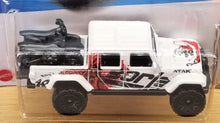 Load image into Gallery viewer, Hot Wheels 2022 '20 Jeep Gladiator White #26 Baja Blazers 4/10 New Long Card