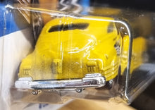 Load image into Gallery viewer, Hot Wheels 2022 '47 Chevy Fleetline Yellow #155 Rod Squad 1/5 New