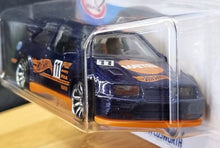 Load image into Gallery viewer, Hot Wheels 2022 '87 Ford Sierra Cosworth Blue #33 Retro Racers 1/10 New Long Card