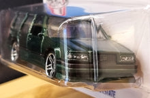 Load image into Gallery viewer, HOT WHEELS DIE CAR - 2022 Volvo 850 Estate Dark Green #140 HW Wagons 2/5 New Long Card