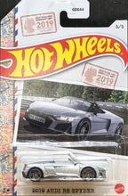 Load image into Gallery viewer, Hot Wheels 2022 2019 Audi R8 Spyder Grey World Class Racers 5/5 New Long Card