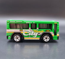 Load image into Gallery viewer, Matchbox 2018 City Bus Green Metro Transit 5 Pack Loose