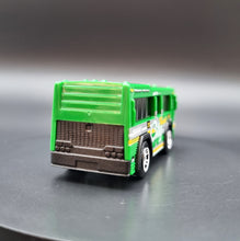 Load image into Gallery viewer, Matchbox 2018 City Bus Green Metro Transit 5 Pack Loose