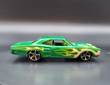Load image into Gallery viewer, Hot Wheels 2016 '69 Dodge Coronet Superbee Green #94 HW Flames 4/10