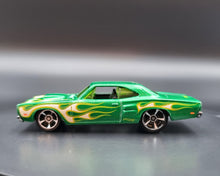 Load image into Gallery viewer, Hot Wheels 2016 '69 Dodge Coronet Superbee Green #94 HW Flames 4/10
