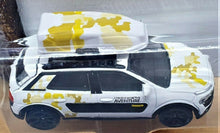 Load image into Gallery viewer, Majorette 2018 Citroën C4 Cactus White #245 Explorer New Long Card