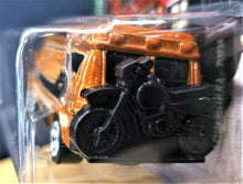 Load image into Gallery viewer, Matchbox 2018 '95 Custom Chevy Van Brown #102 MBX Road Trip 26/35 New