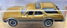 Load image into Gallery viewer, Matchbox 2019 '71 Oldsmobile Vista Cruiser Brown #13 MBX Road Trip 4/20 New